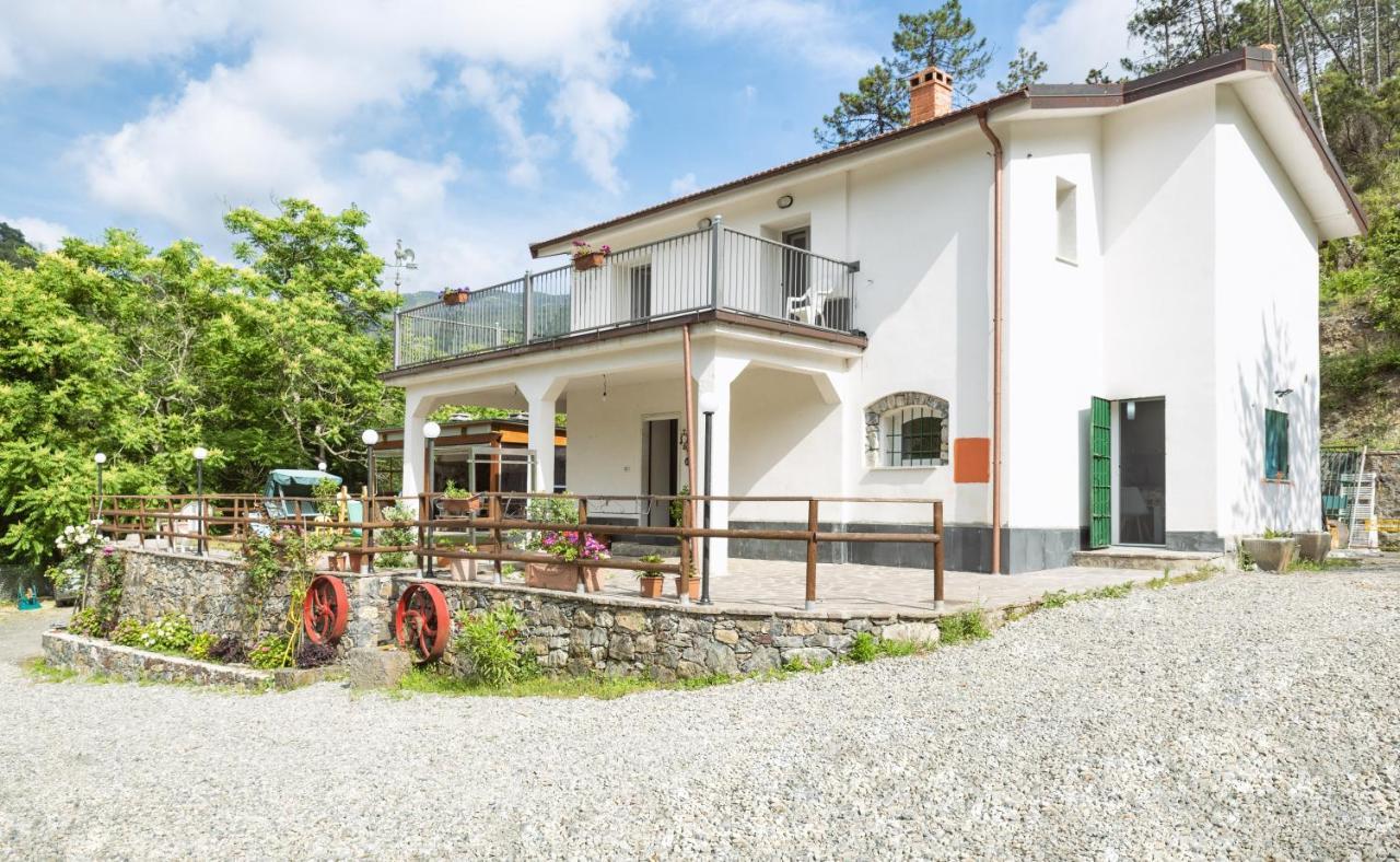 Emily Holiday home